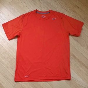 Men’s Dri-Fit T-shirt, Size Medium